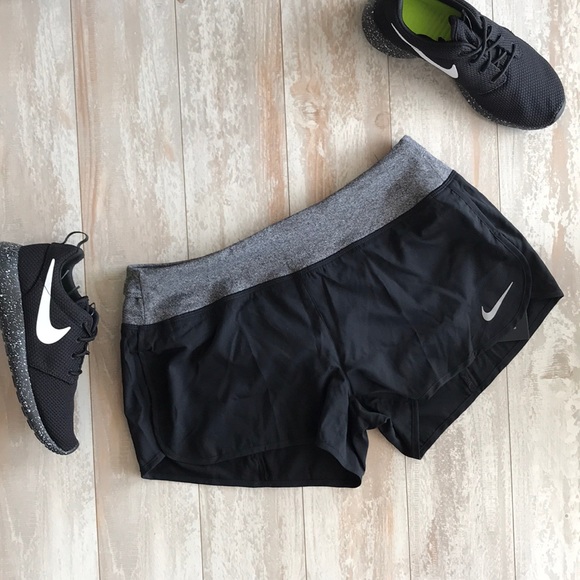 NWT Nike Women’s Flex Rivers Shorts - Picture 2 of 4